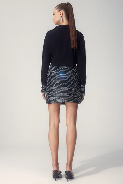 Sophisticated Blouse with a Clean Classic Look
