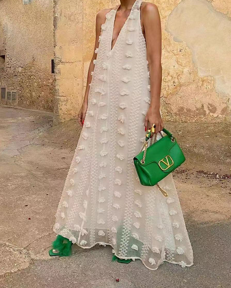 Sophisticated Dress with a Clean Classic Look