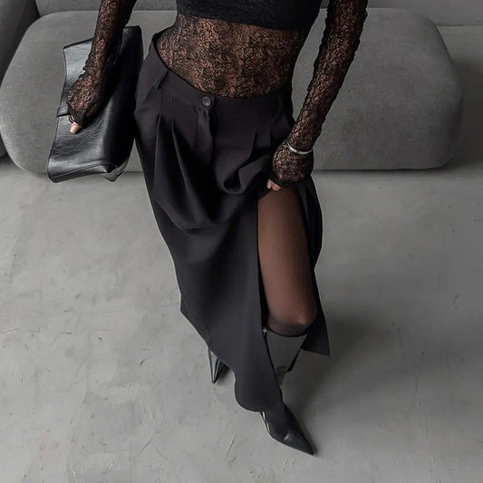 Effortlessly Elegant Garment with a Timeless Design