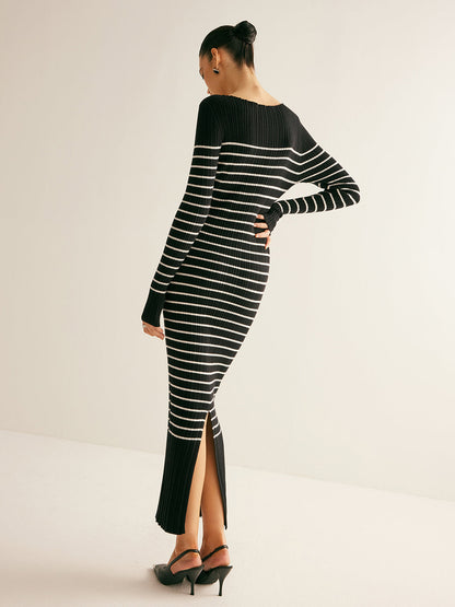Classic Vintage Sweater with a Flattering Fit