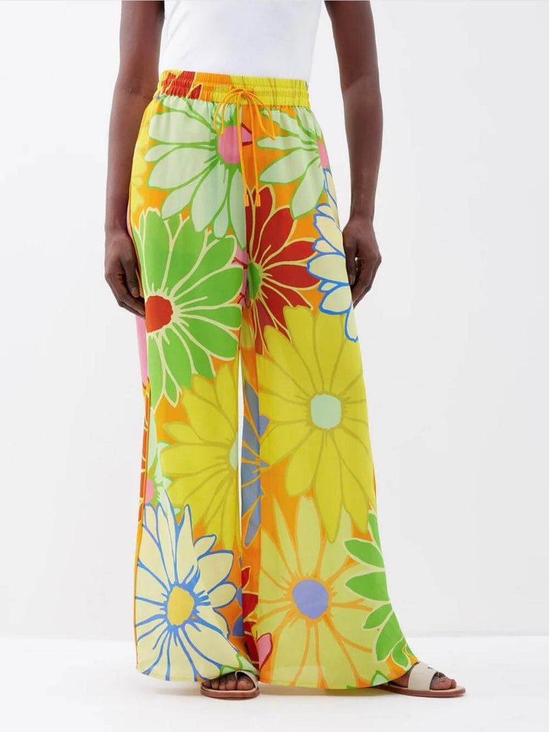 Gracefully Styled Garment for Any Occasion