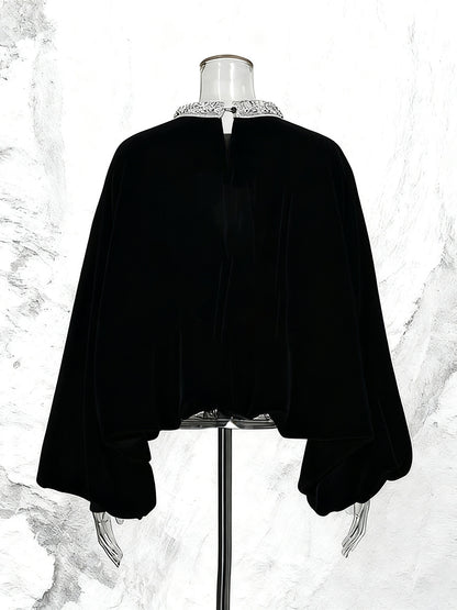 Gracefully Styled Pullover for Any Occasion