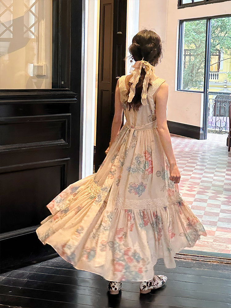 A Vintage Style Dress with Delicate Timeless Details
