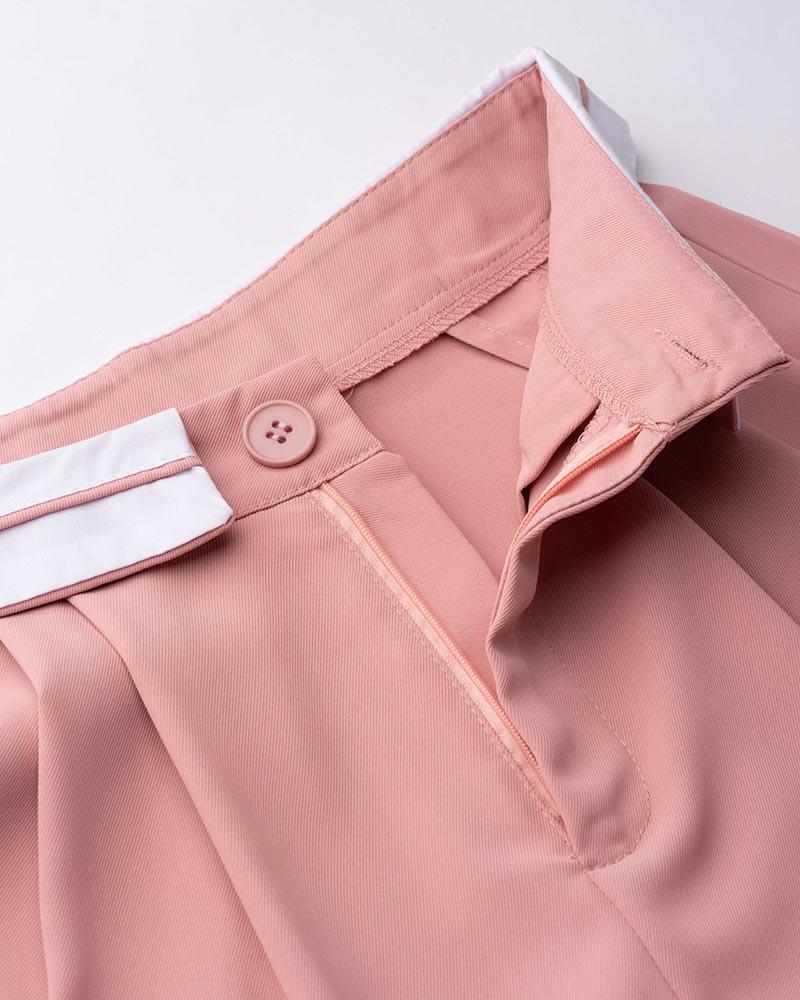 Classic Vintage Pants with a Flattering Fit