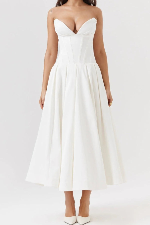Beautifully Crafted Dress in a Classic Style