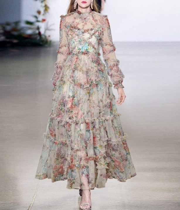 Gracefully Styled Dress for Any Occasion