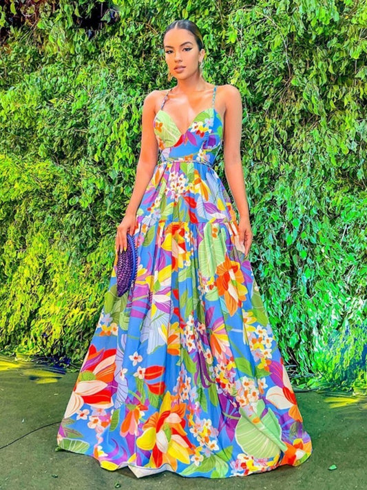 Gracefully Styled Dress for Any Occasion