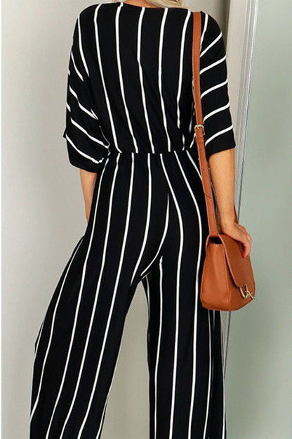 Effortlessly Elegant Garment with a Timeless Design