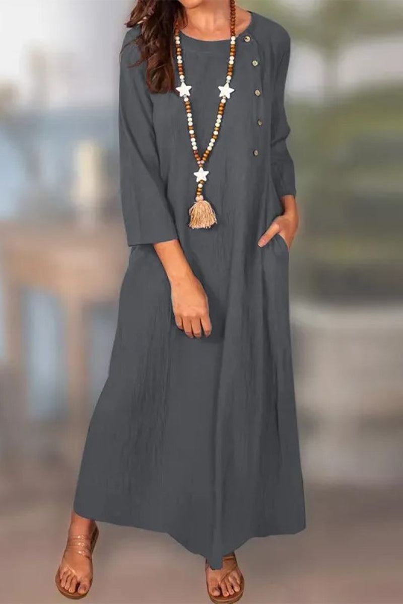 Beautifully Crafted Dress in a Classic Style