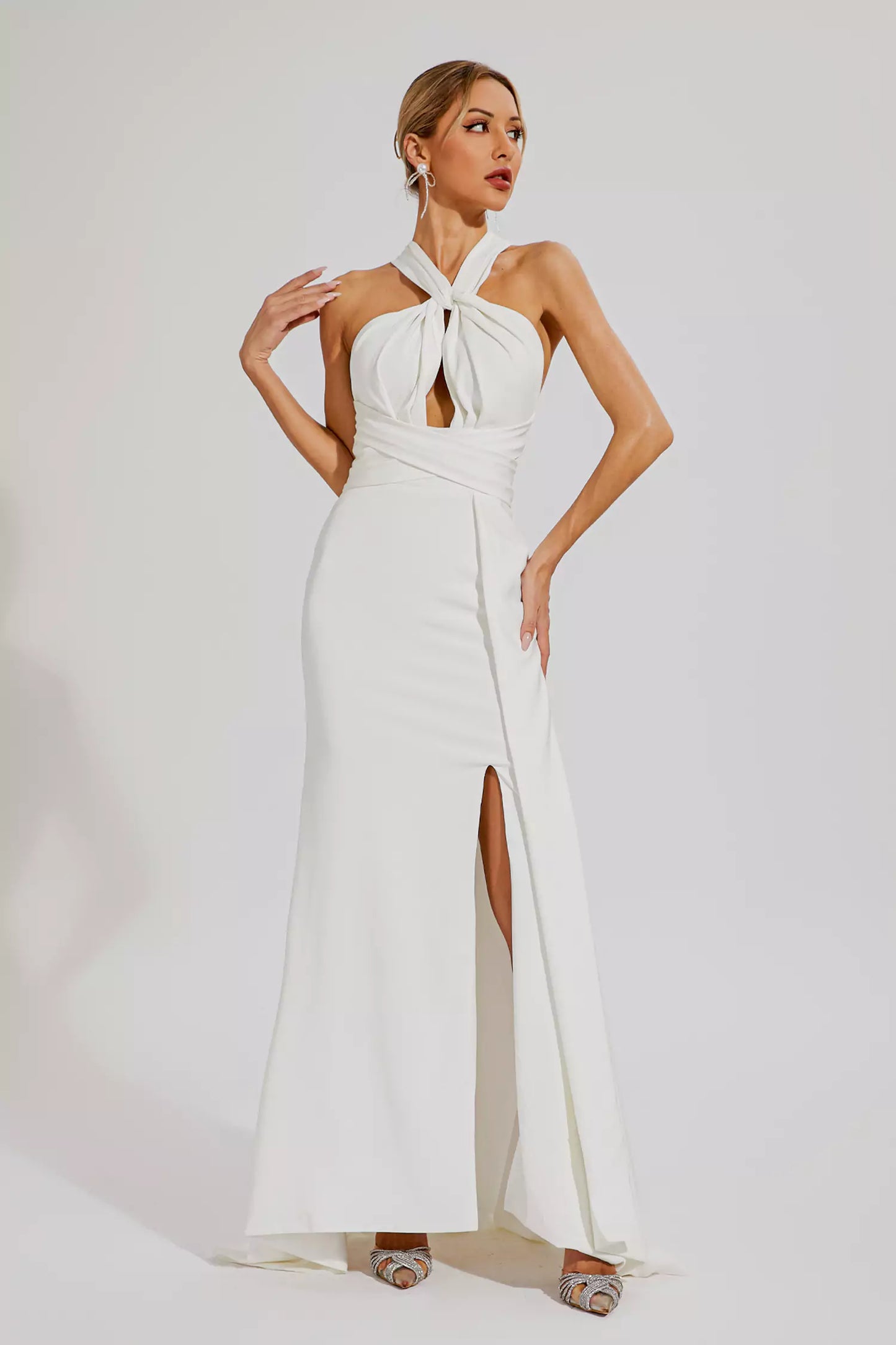 Beautifully Crafted Dress in a Classic Style