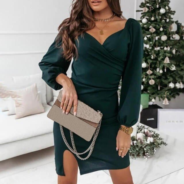 Effortlessly Elegant Dress with a Timeless Design