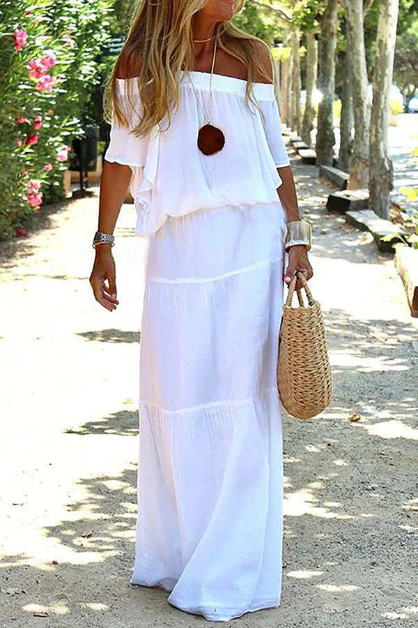 Beautifully Finished Dress in a Timeless Design