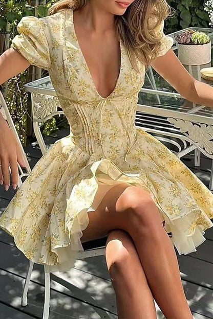 Classic Vintage & Enduringly Stylish Dress
