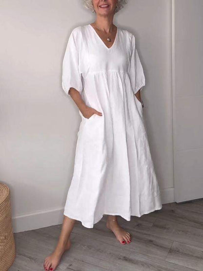Classic Vintage Dress with a Flattering Fit