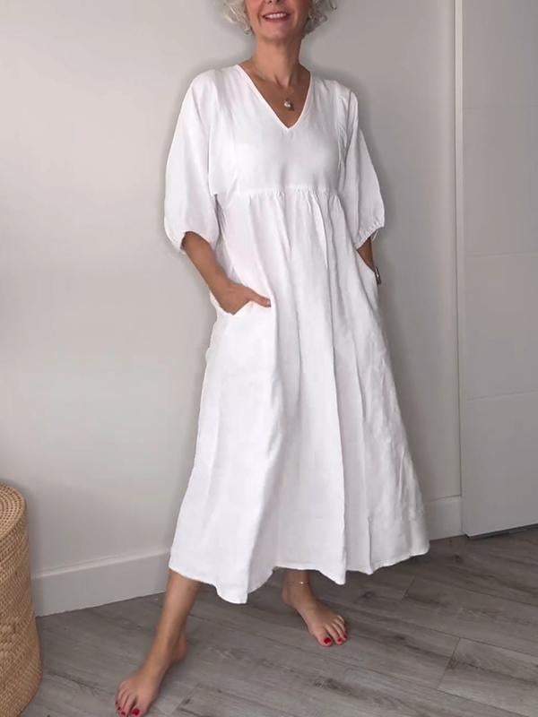 Classic Vintage Dress with a Flattering Fit