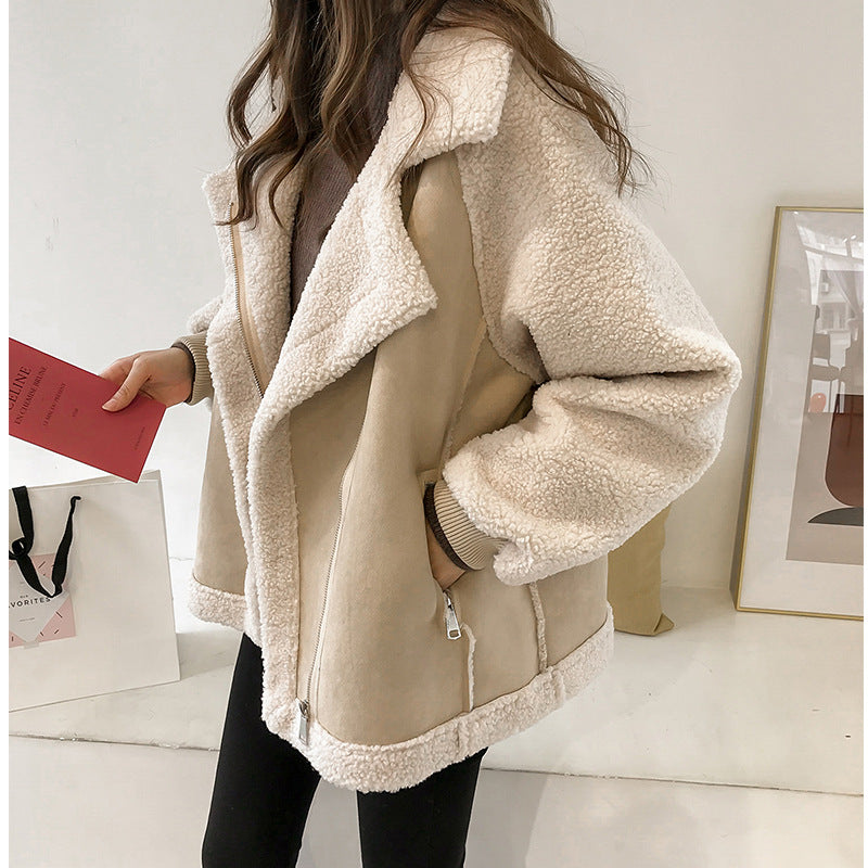 Effortlessly Elegant Jacket with a Timeless Design