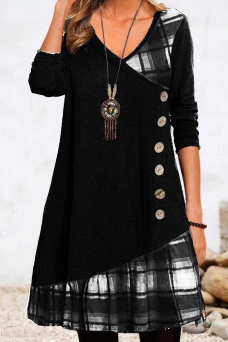 A Vintage Style Dress with Delicate Timeless Details