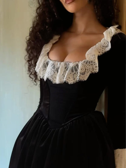Gracefully Styled Dress for Any Occasion