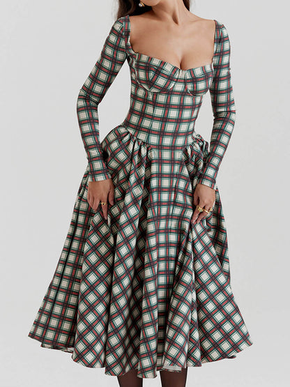 Effortlessly Elegant Dress with a Timeless Design