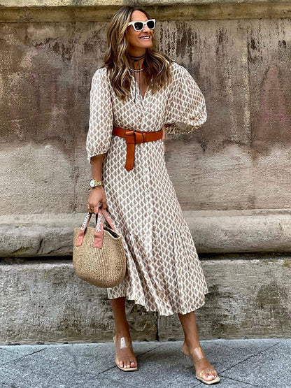 Well Tailored Dress with a Graceful Silhouette