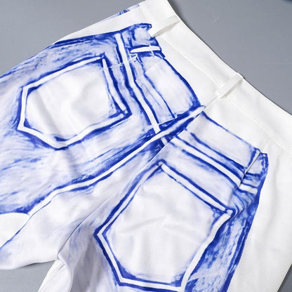Sophisticated Garment with a Clean Classic Look