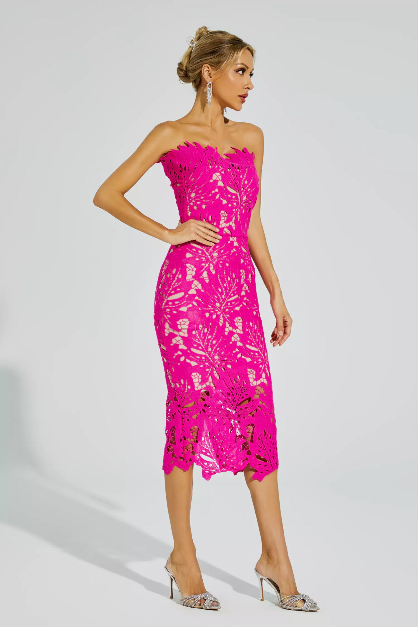 Sophisticated Dress with a Clean Classic Look