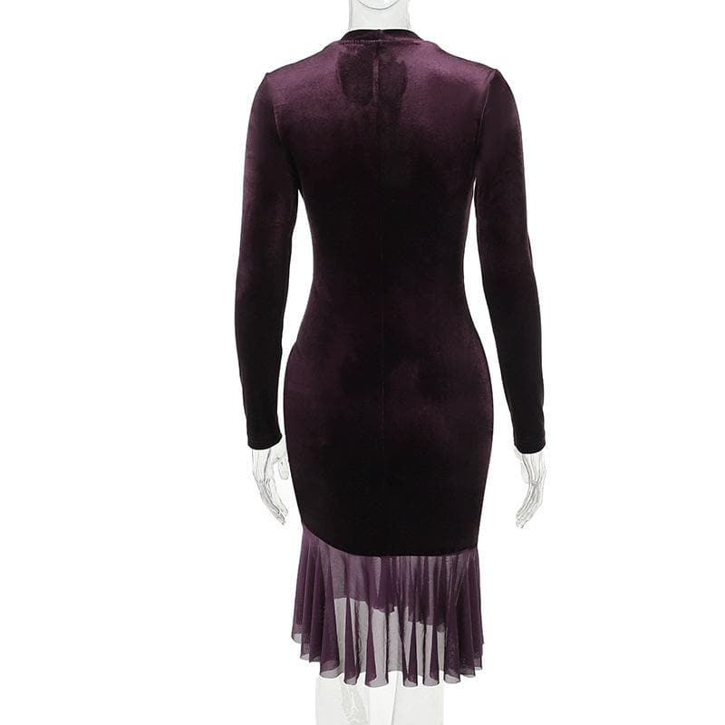 Classic Vintage Dress with a Flattering Fit