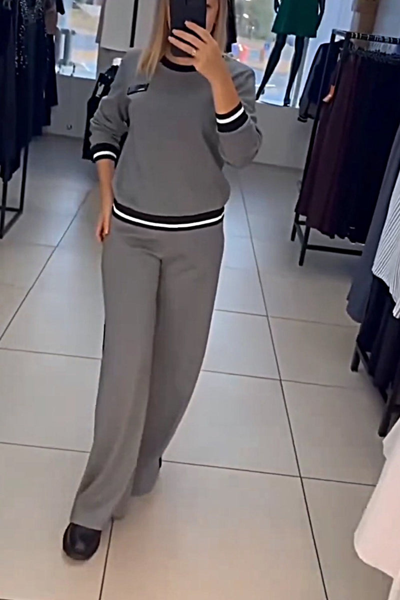 Sophisticated Pants with a Clean Classic Look