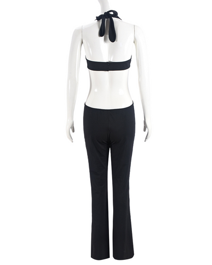 Effortlessly Elegant Pants with a Timeless Design