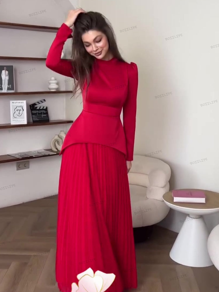 Gracefully Styled Dress for Any Occasion