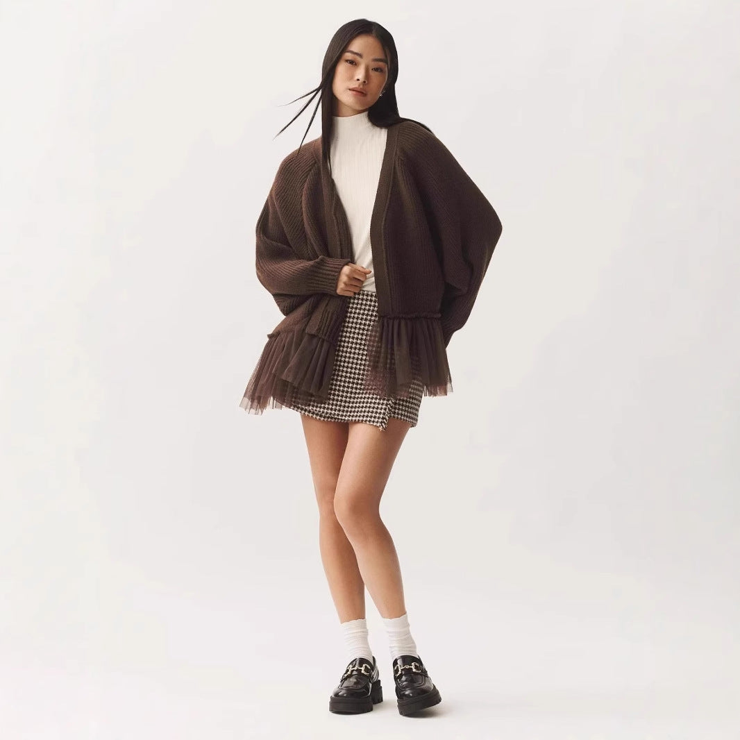 Effortlessly Elegant Cardigan with a Timeless Design