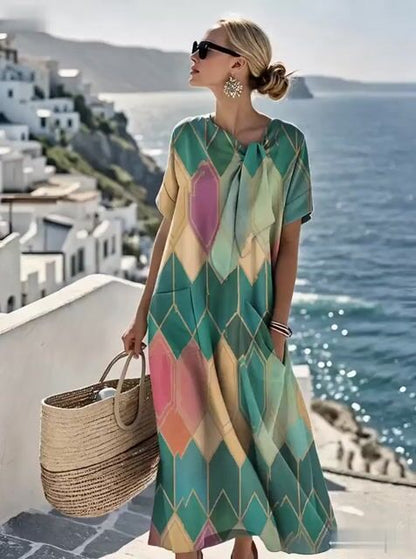 Beautifully Crafted Dress in a Classic Style