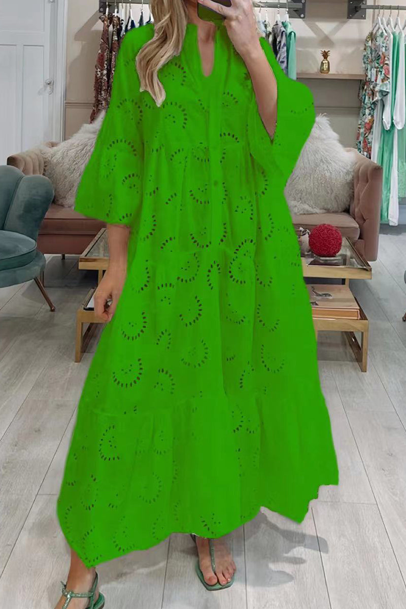 Effortlessly Elegant Dress with a Timeless Design
