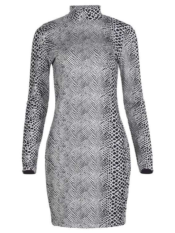 Beautifully Finished Dress in a Timeless Design