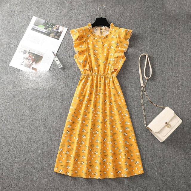 Beautifully Finished Dress in a Timeless Design