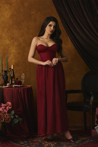 Sophisticated Dress with a Clean Classic Look