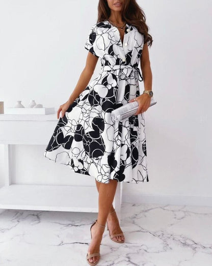 Well Tailored Dress with a Graceful Silhouette
