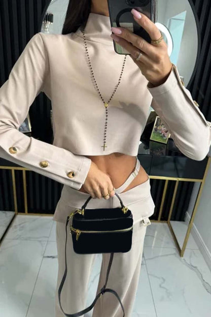 Well Tailored Pants with a Graceful Silhouette