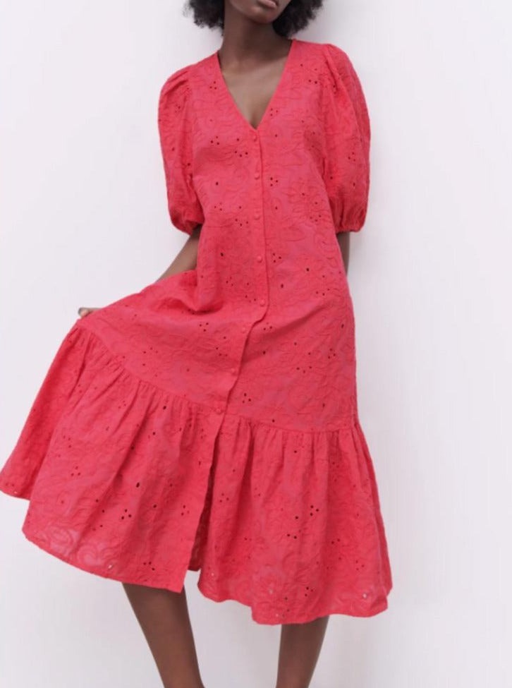 Beautifully Crafted Dress in a Classic Style