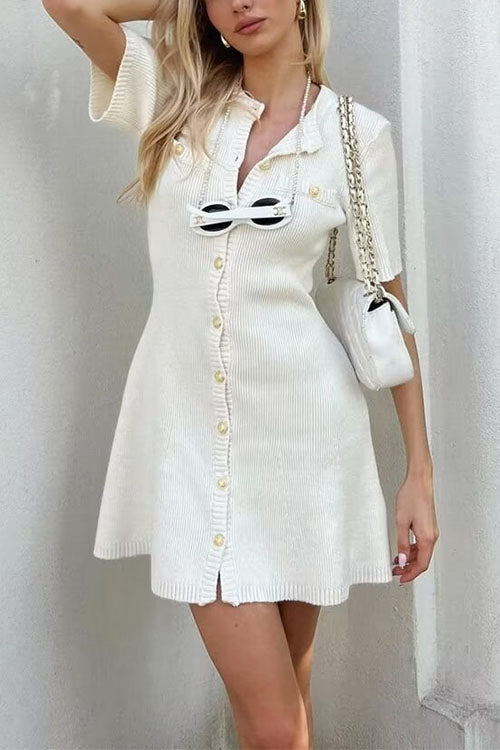 Beautifully Finished Dress in a Timeless Design