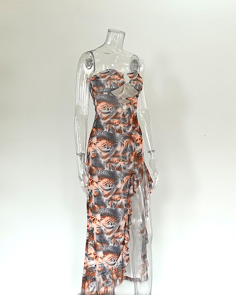 Gracefully Styled Dress for Any Occasion