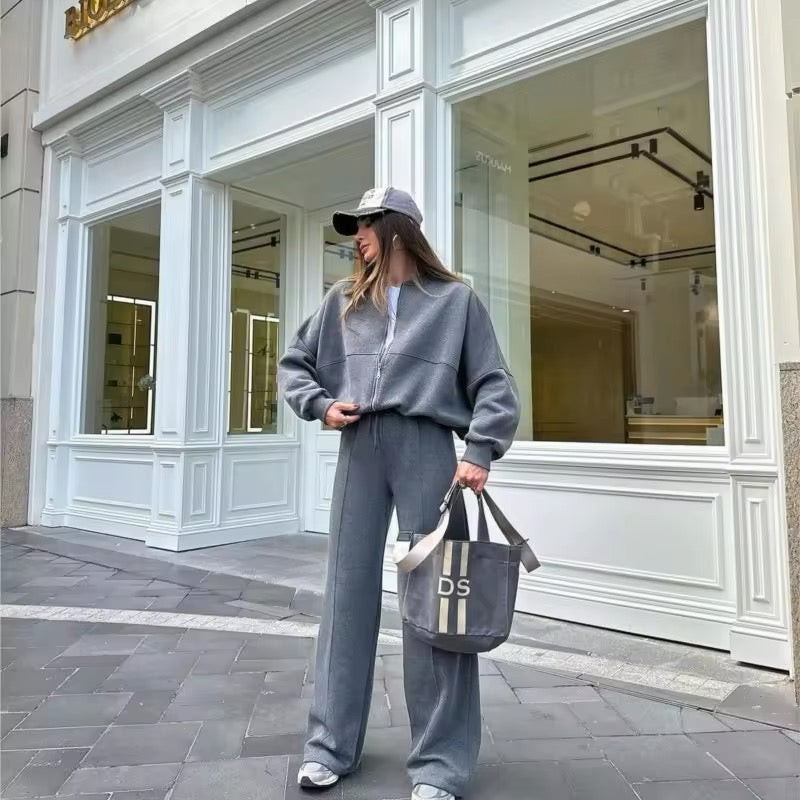 Effortlessly Elegant Garment with a Timeless Design