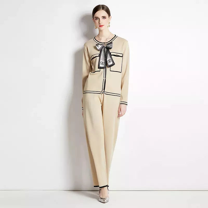 Well Tailored Cardigan with a Graceful Silhouette