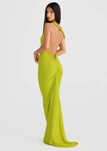 Gracefully Styled Dress for Any Occasion