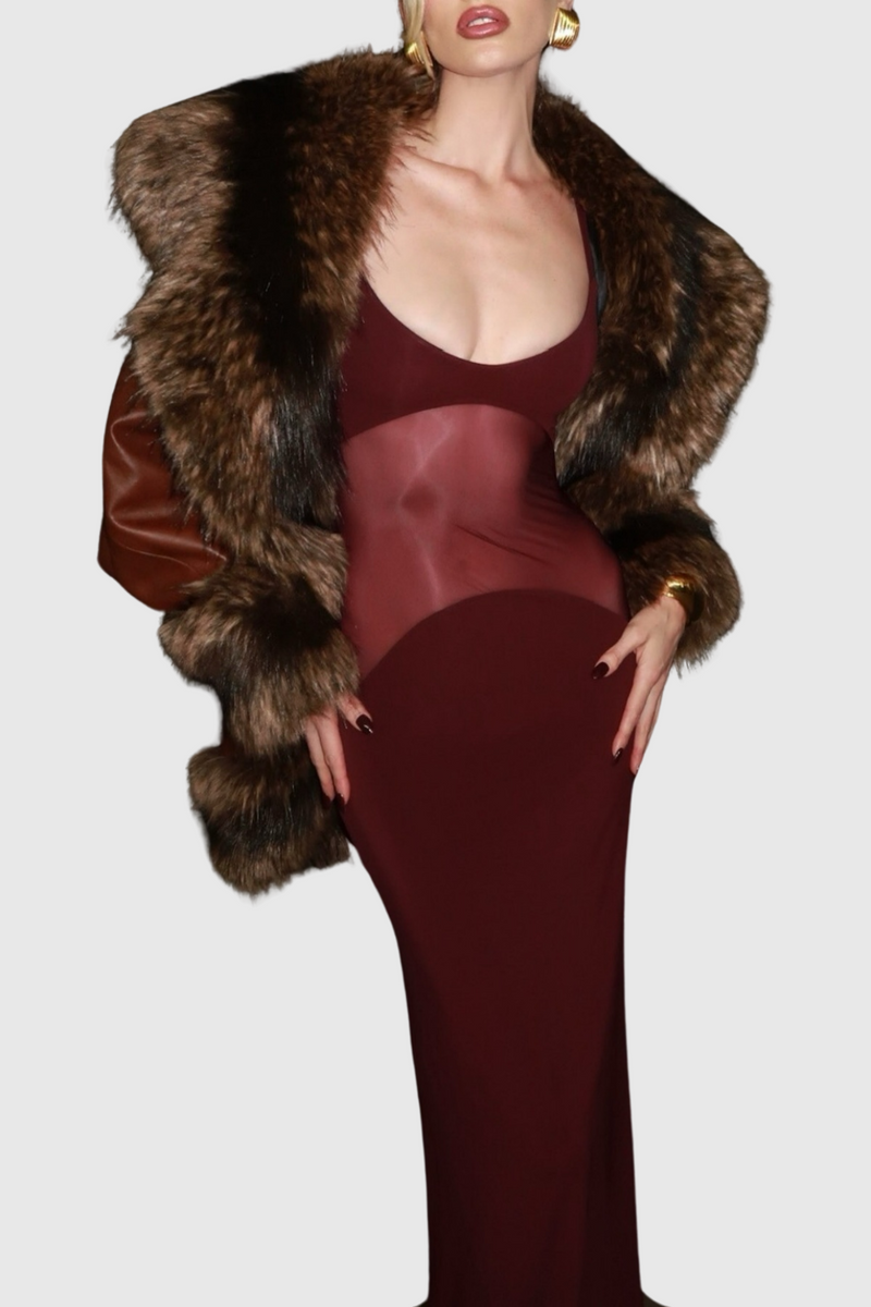 Gracefully Styled Dress for Any Occasion