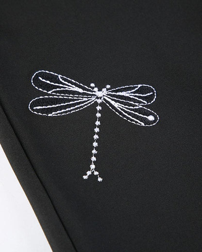 Beautifully Finished Pants in a Timeless Design