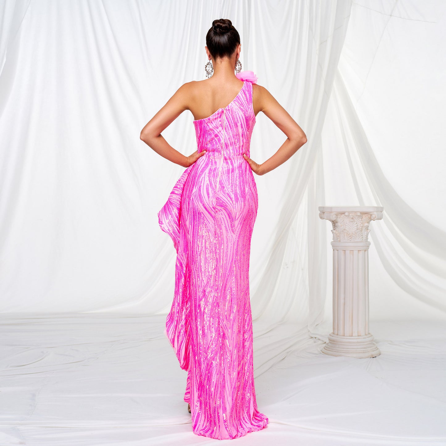 Gracefully Styled Dress for Any Occasion