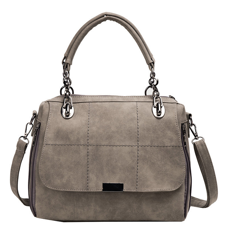 Gracefully Styled Bag for Any Occasion