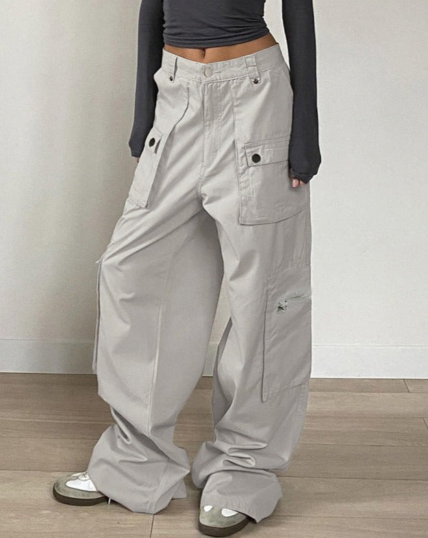Well Tailored Pants with a Graceful Silhouette