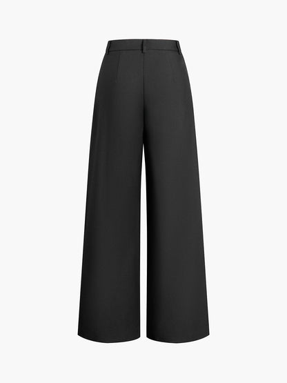Effortlessly Elegant Pants with a Timeless Design